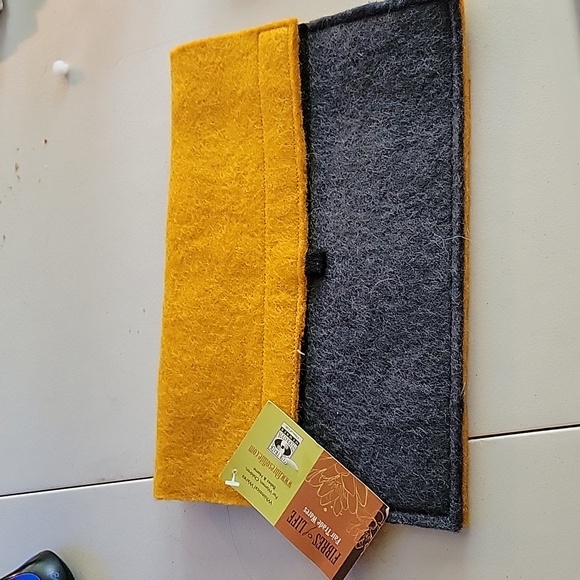 Fibres of Life, Fair Trade Wares Pouch - Picture 3 of 7